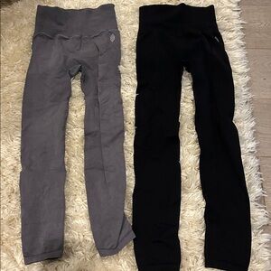 Free People Leggings 2 pairs- grey and black xs